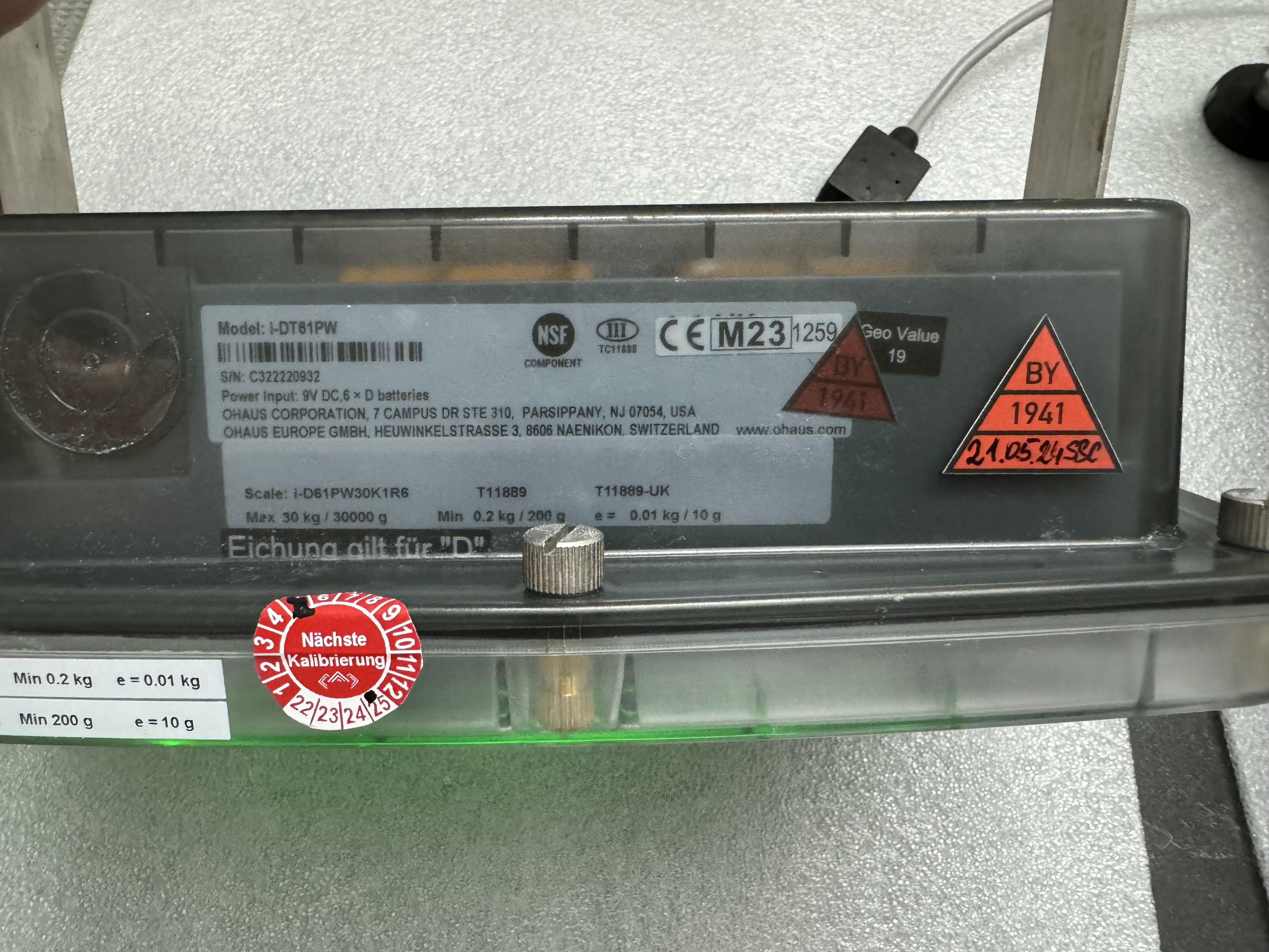 OHAUS Defender Waage zur Reparatur bei Swaags GmbH