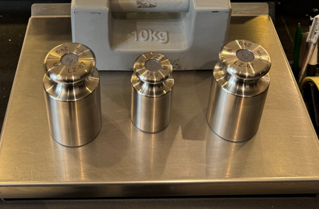 Regelmäßige Waagenkontrolle bei einer Bäckerei in Darmstadt - Waagenkontrolle bei Bäckerei in Darmstadt – Eichprüfung &amp; Instandsetzung | Swaags GmbH